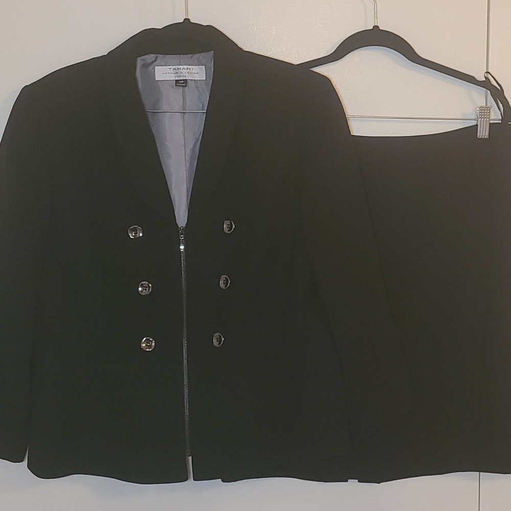Tahari ASL | Suit, Fitted, Black, 14P  NWOT